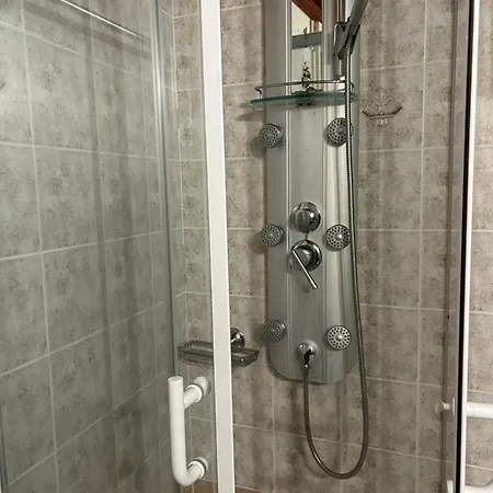 θόλος 게스트하우스