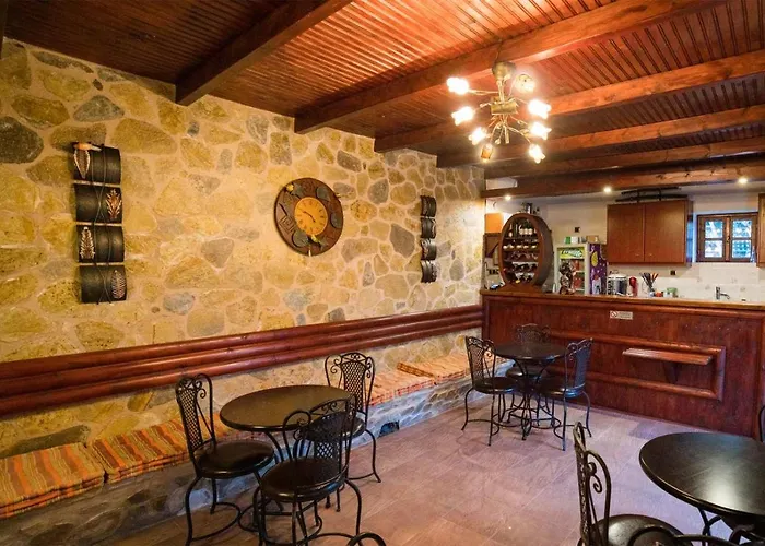 θόλος Pensjonat 3*