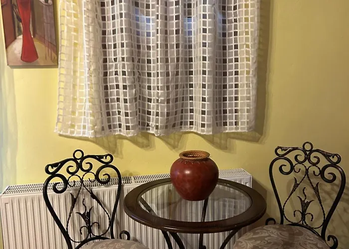 θόλος Pensjonat Valtessiniko